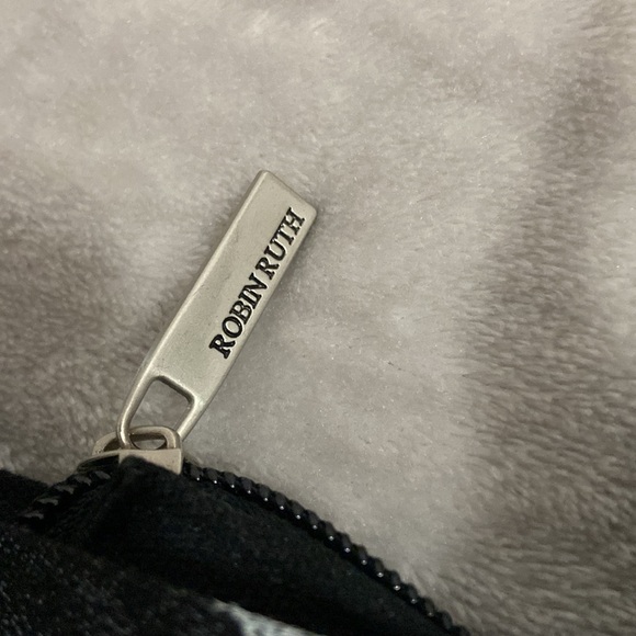 Robin Ruth NYC Canvas Tote Bag - Picture 6 of 7